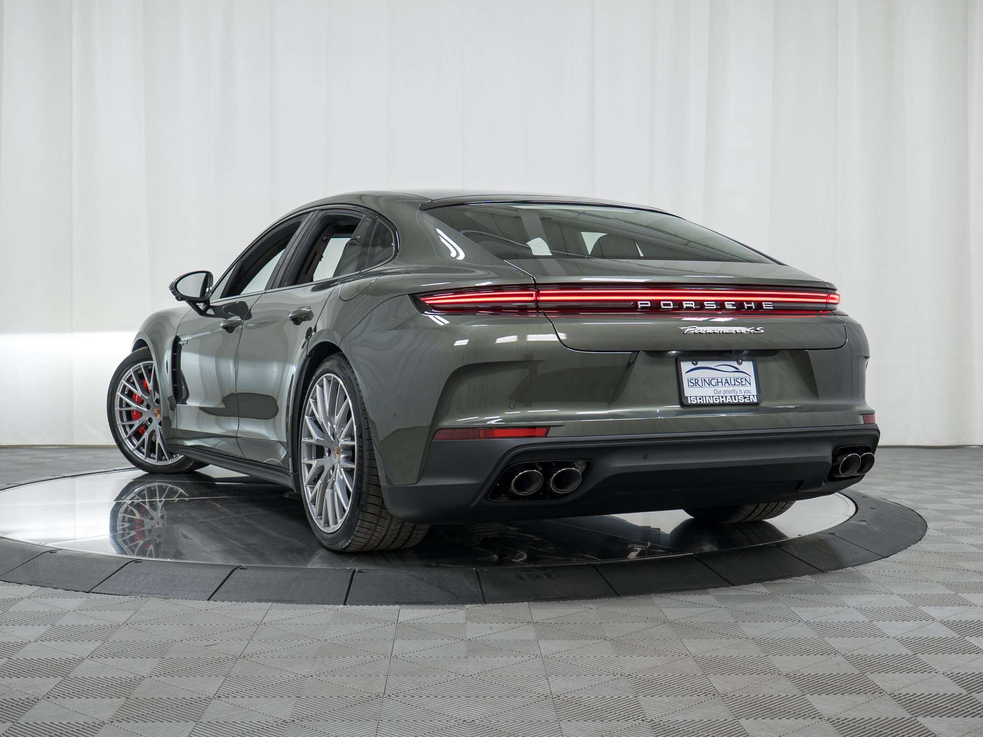 Used 2026 Porsche Panamera 4S AWD/4WD image 31