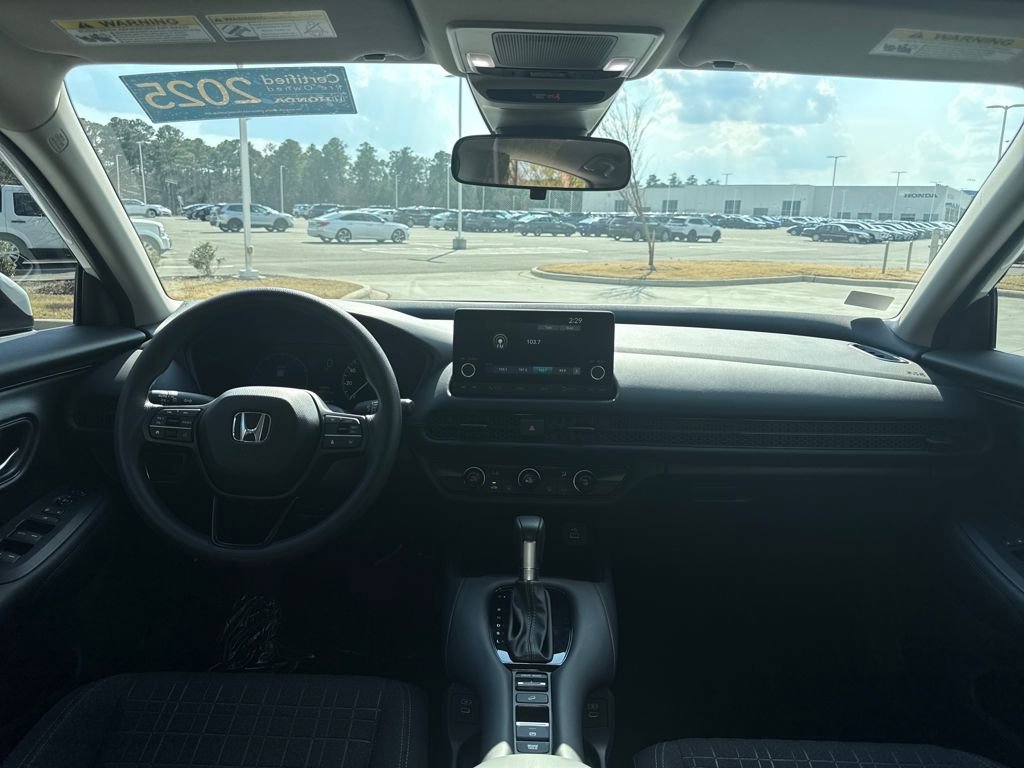 Certified 2025 Honda HR-V LX image 15