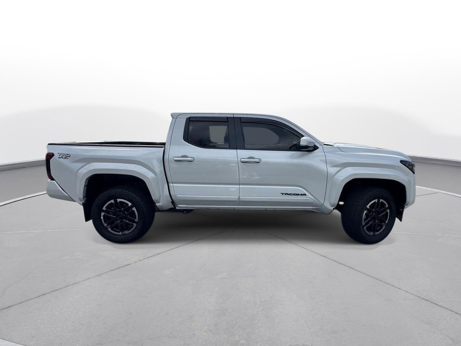 Used 2024 Toyota Tacoma TRD Sport w/ TRD Sport Upgrade Package AWD/4WD image 5