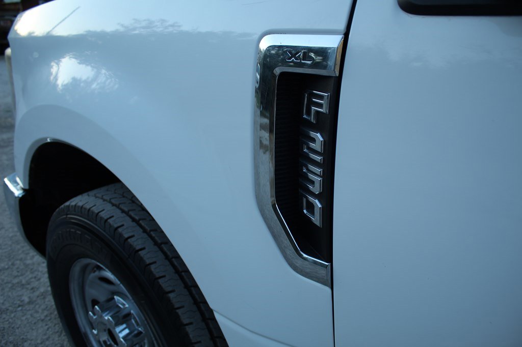 Used 2019 Ford F250 XL w/ XL Value Package image 9