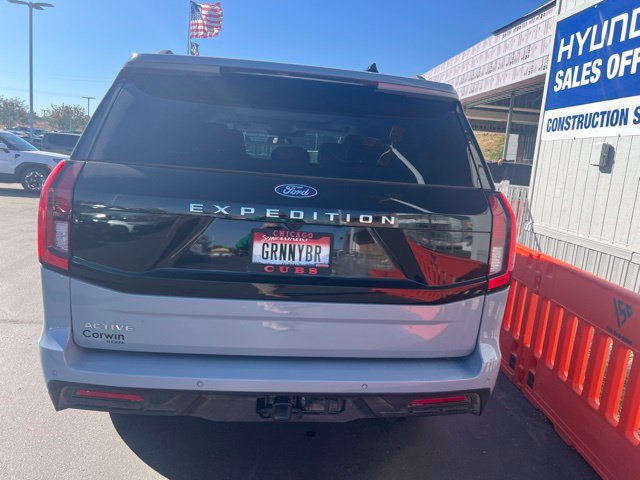 Used 2026 Ford Expedition Active AWD/4WD image 17