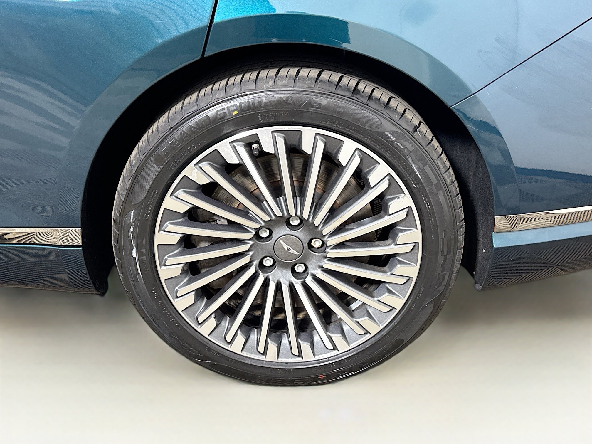 Used 2023 Genesis Electrified G80 AWD/4WD image 29