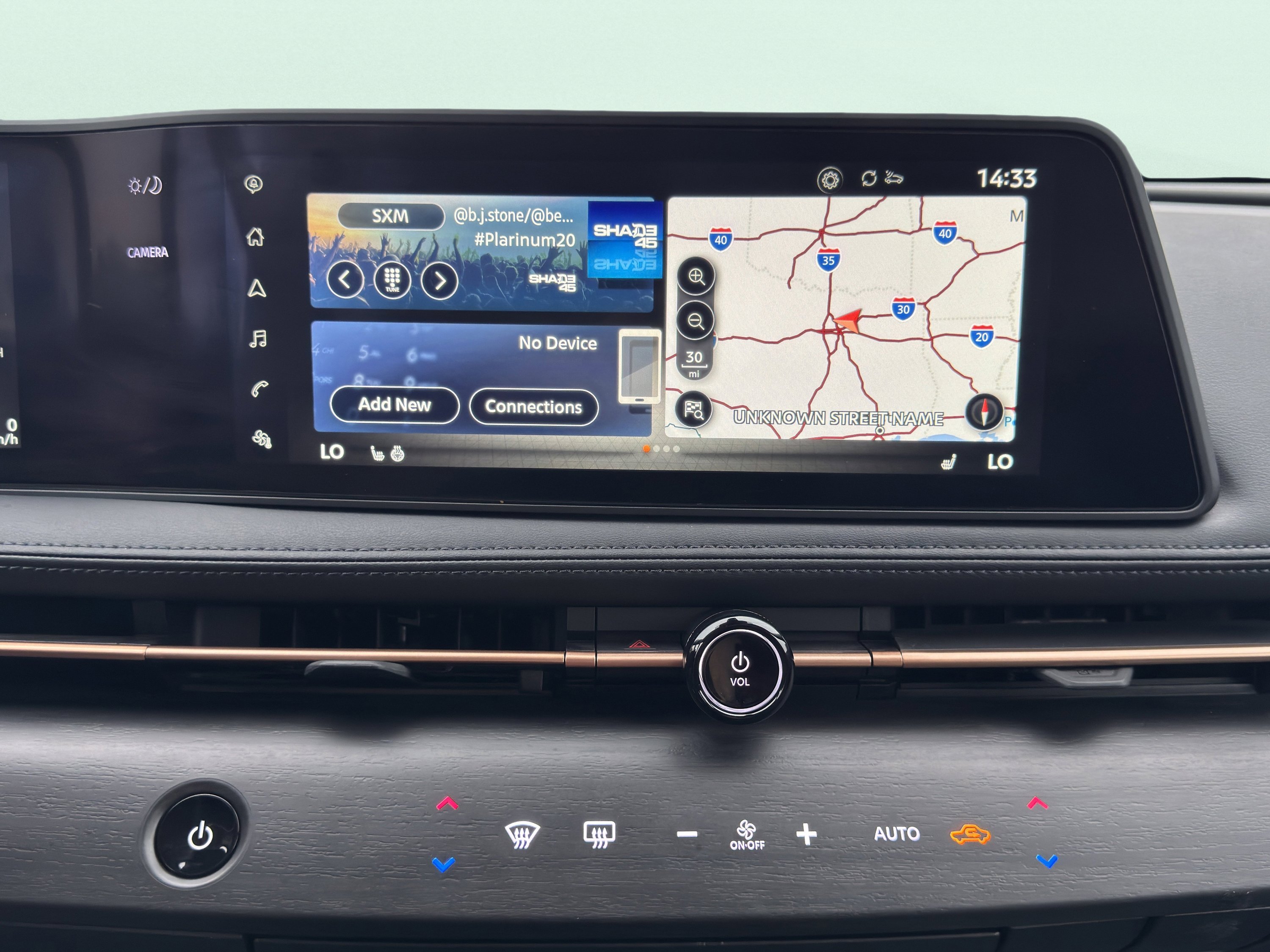 Used 2025 Nissan Ariya FWD image 95