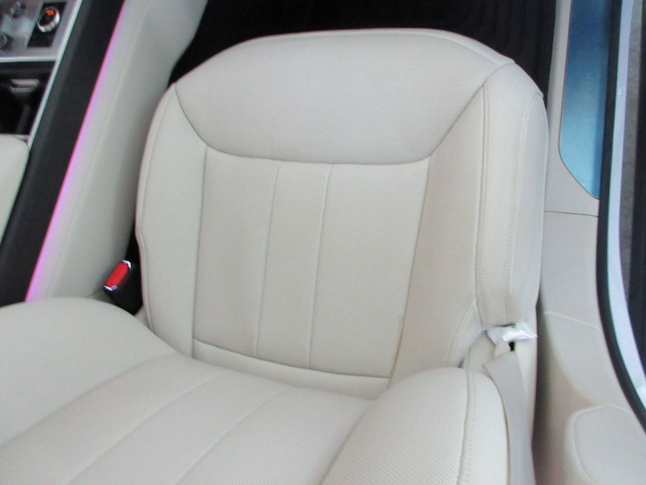 Used 2023 Land Rover Range Rover SE AWD/4WD image 26