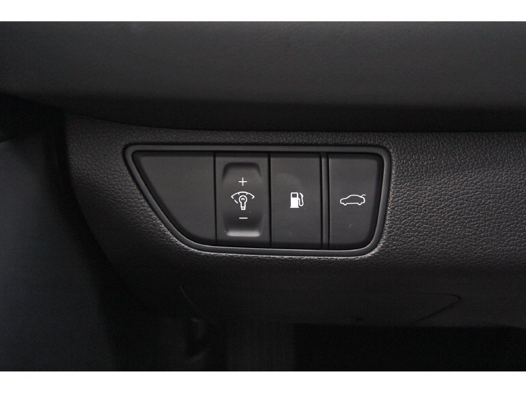 Used 2026 Genesis G70 2.5T RWD image 22