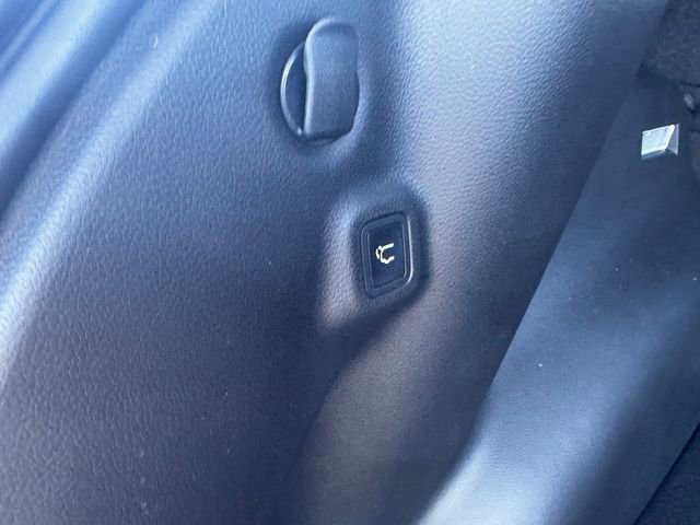 New 2026 Jeep Compass Limited image 17