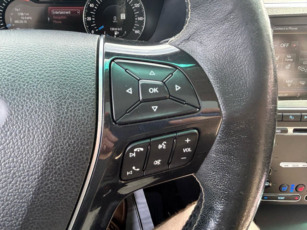 Used 2016 Ford Explorer Platinum AWD/4WD image 21