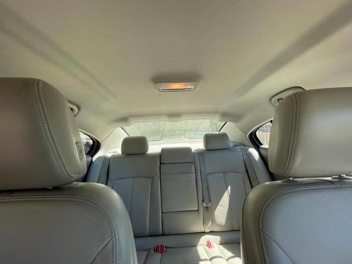 Used 2011 Buick LaCrosse CXL FWD image 32