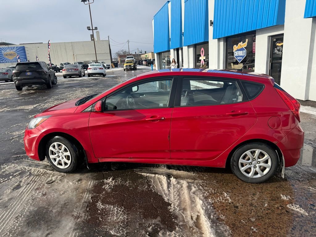 Used 2012 Hyundai Accent GS image 14