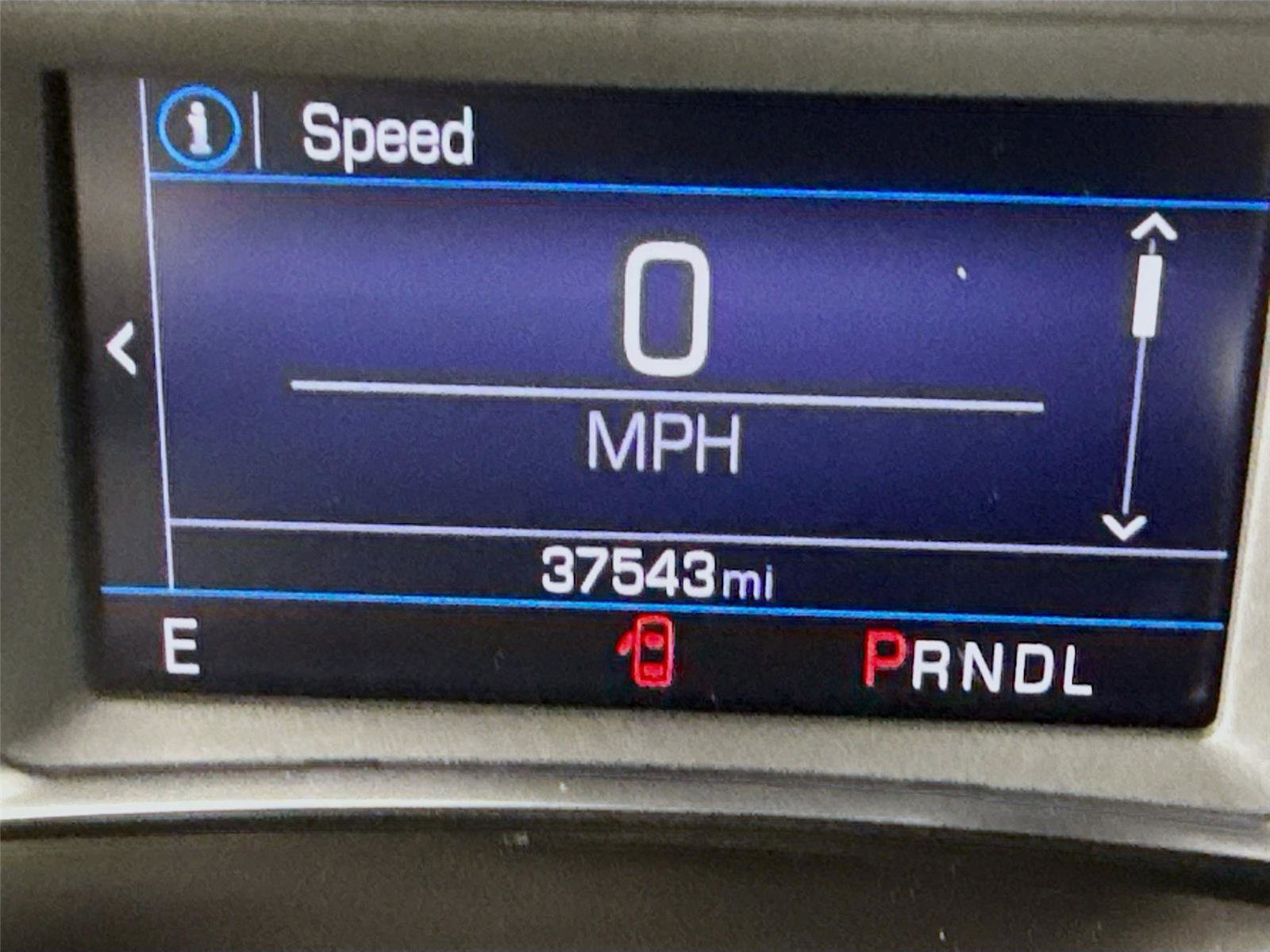 Used 2023 Chevrolet Equinox RS image 2