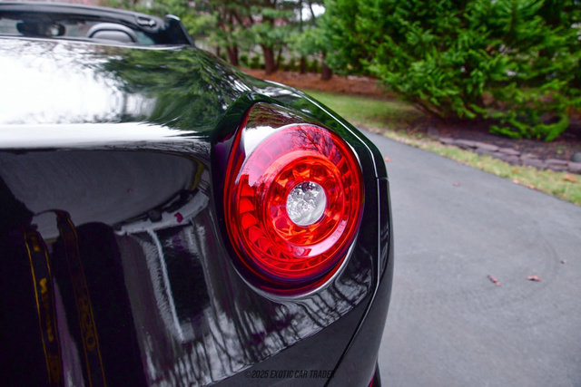 Used 2016 Ferrari California T RWD image 67