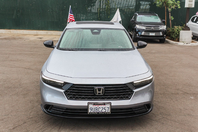 Used 2025 Honda Accord SE image 2