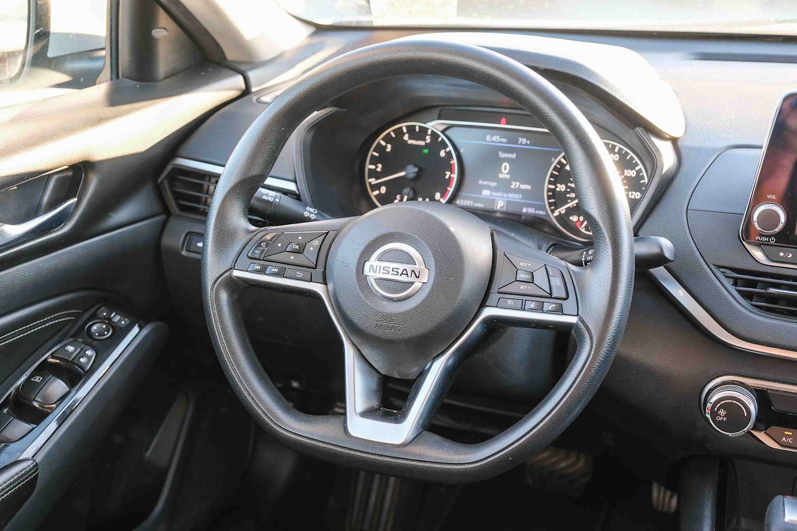 Used 2021 Nissan Altima 2.5 SV FWD image 17
