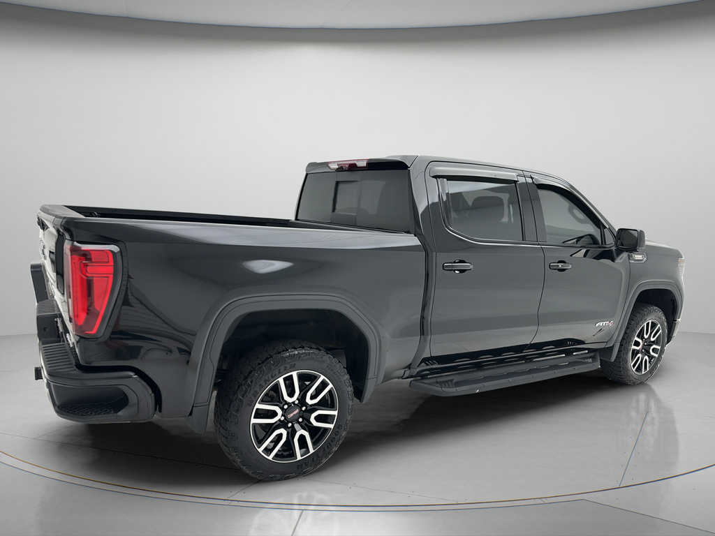 Used 2024 GMC Sierra 1500 AT4 w/ Technology Package AWD/4WD image 8