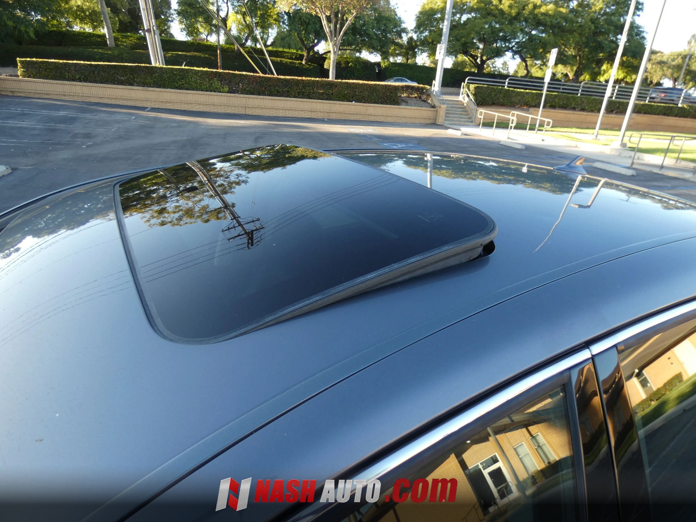Used 2013 Lexus LS 460 w/ Ultra Luxury Pkg RWD image 24