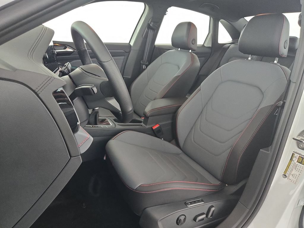 Used 2025 Volkswagen Jetta GLI Autobahn FWD image 24