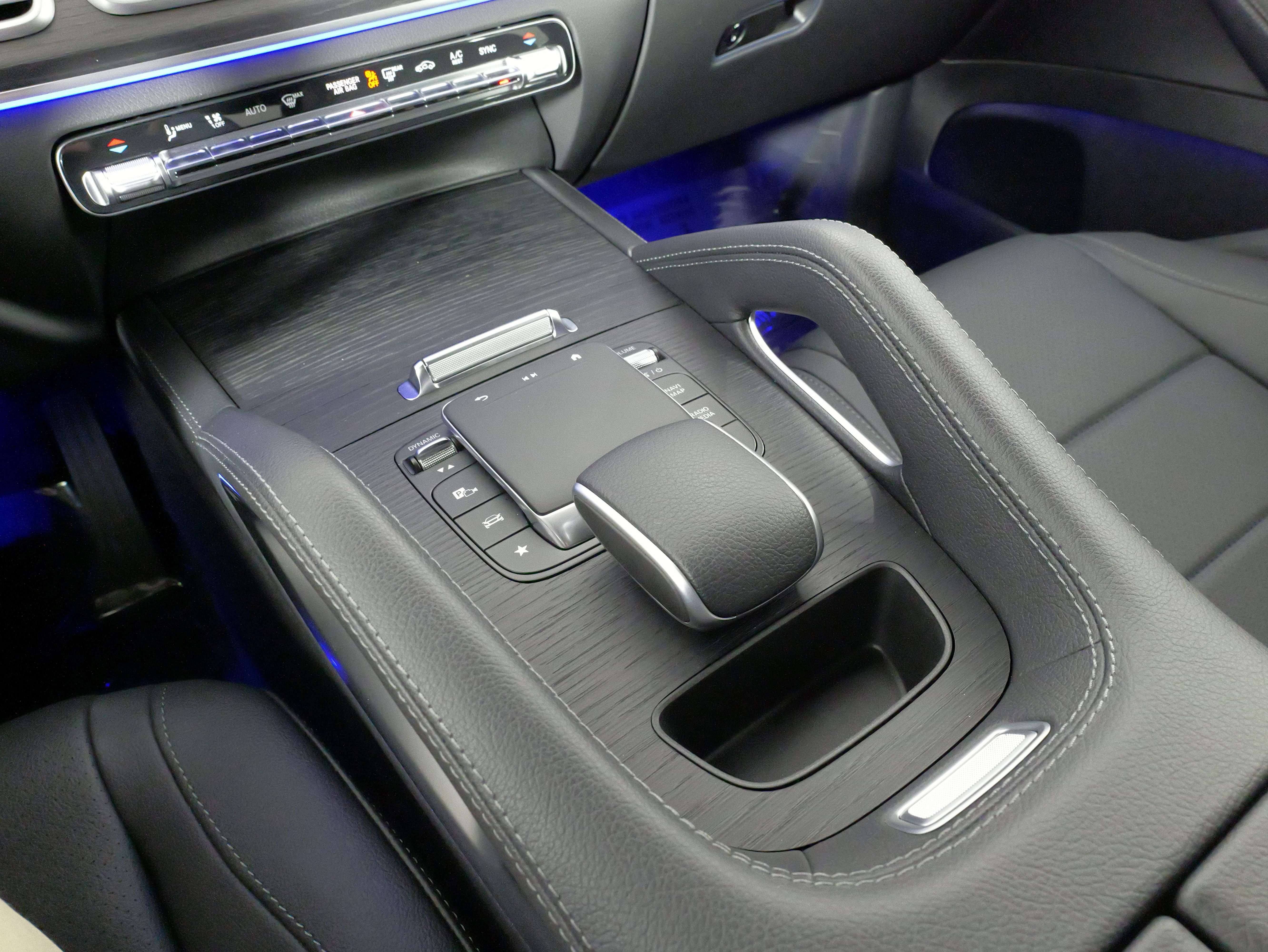Used 2024 Mercedes-Benz GLE 350 4MATIC image 63