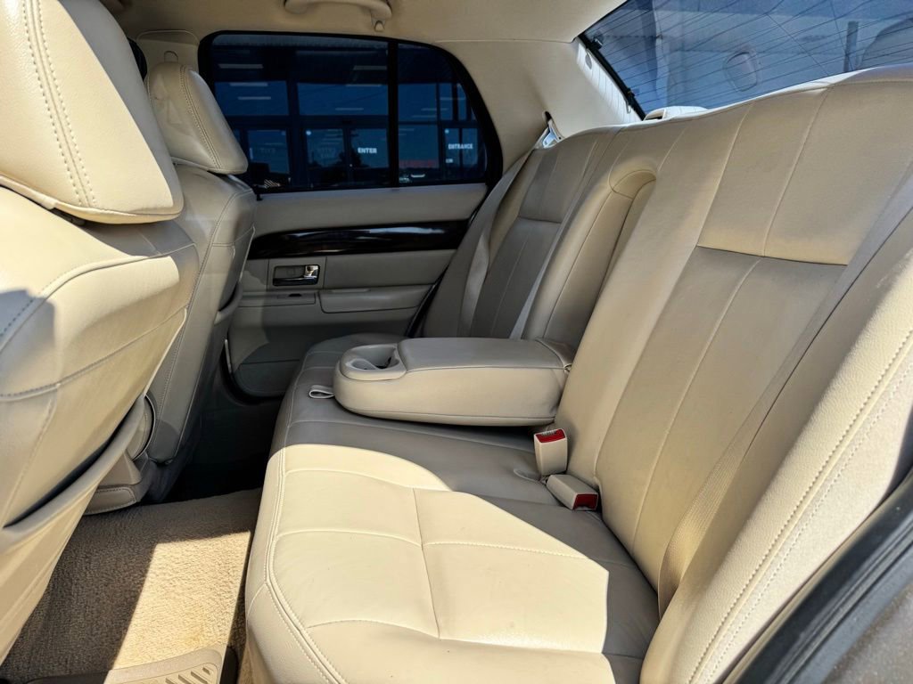 Used 2006 Mercury Grand Marquis GS RWD image 32