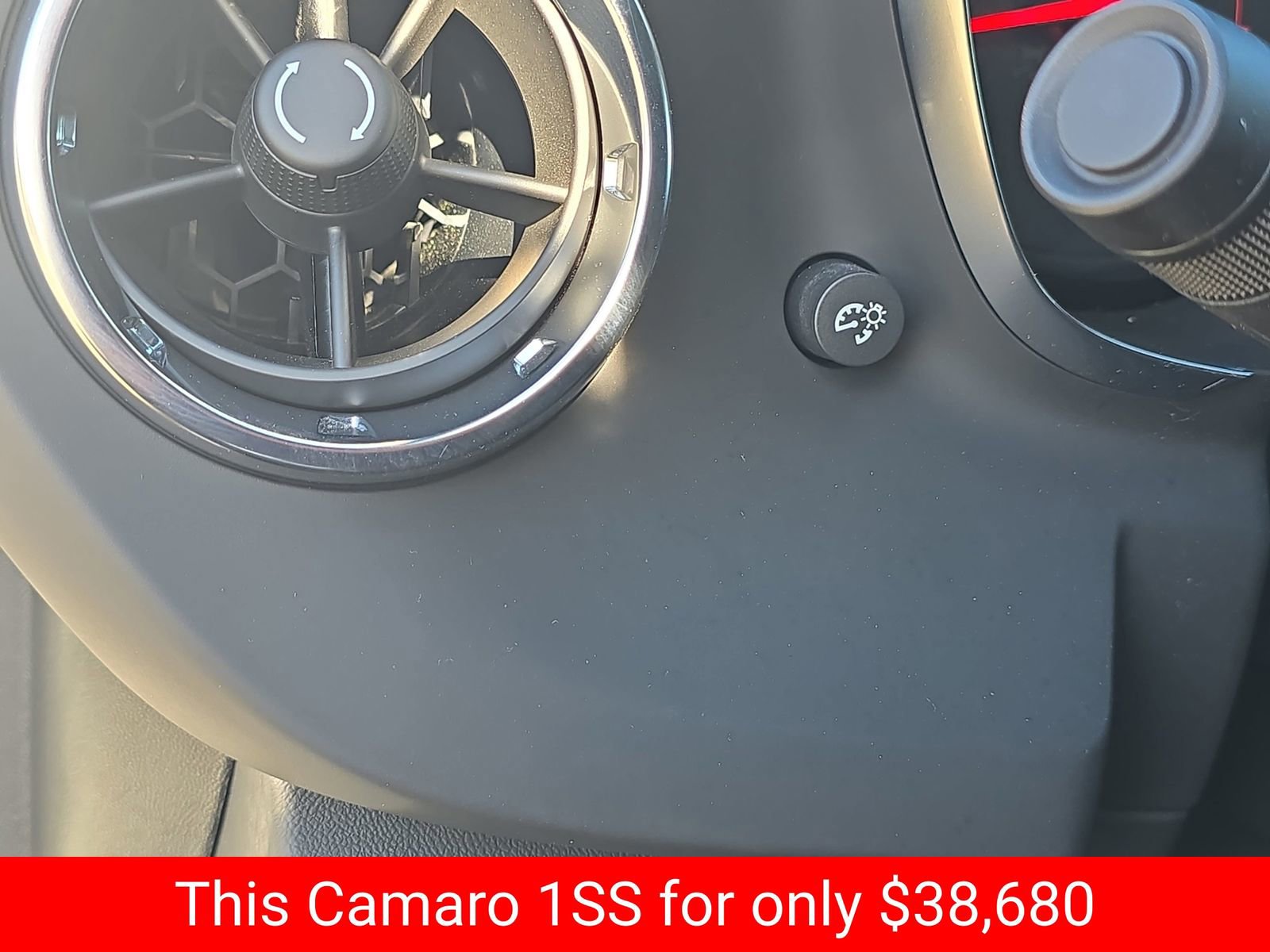 Used 2021 Chevrolet Camaro SS image 31