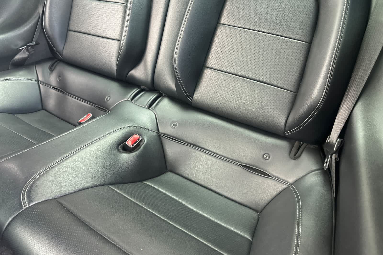 Used 2015 Ford Mustang GT Premium RWD image 5
