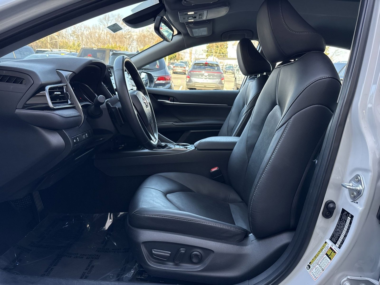 Used 2023 Toyota Camry XSE image 13