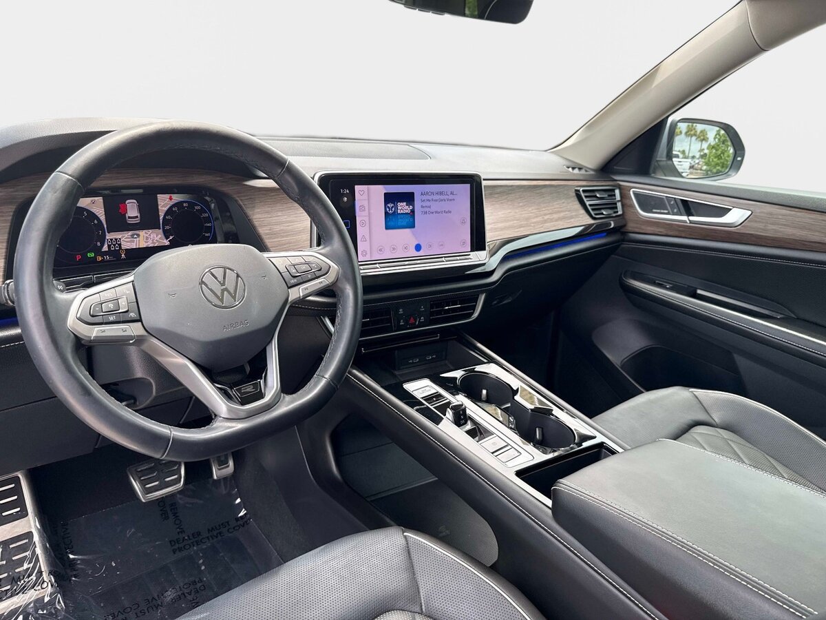Used 2024 Volkswagen Atlas SEL Premium R-Line AWD/4WD image 16