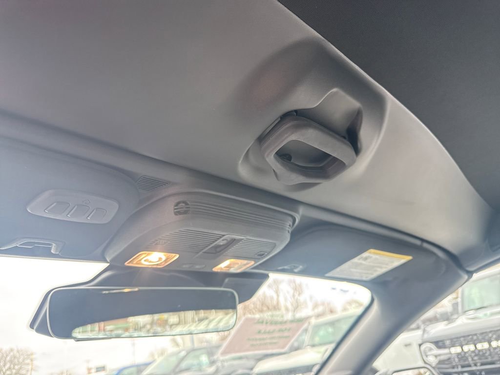 Used 2025 Ford Mustang Premium image 39