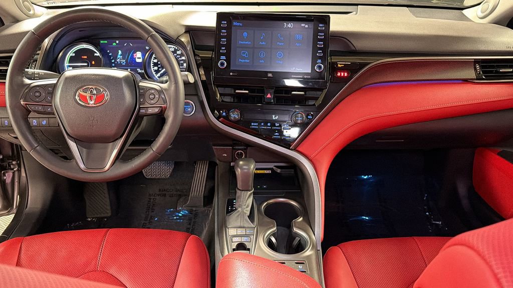 Used 2022 Toyota Camry XSE w/ Navigation Upgrade Package image 13