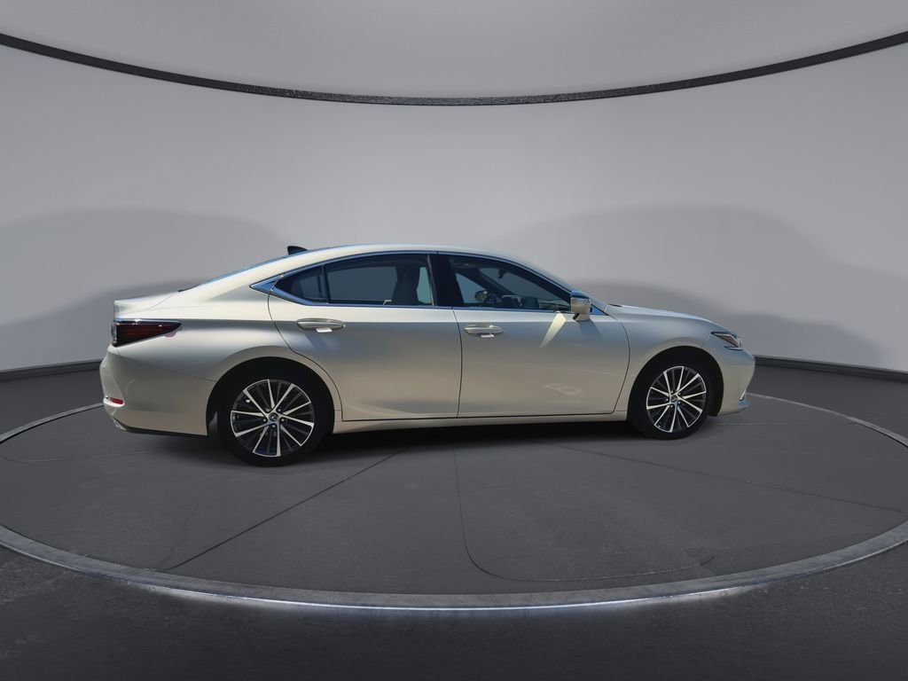 Used 2025 Lexus ES 350 w/ Premium Package image 9