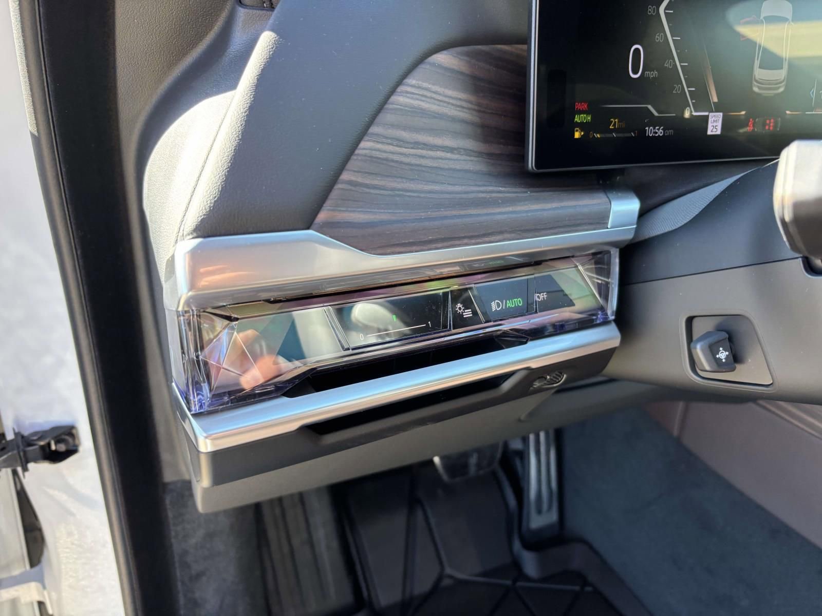 New 2026 BMW 760i xDrive image 15