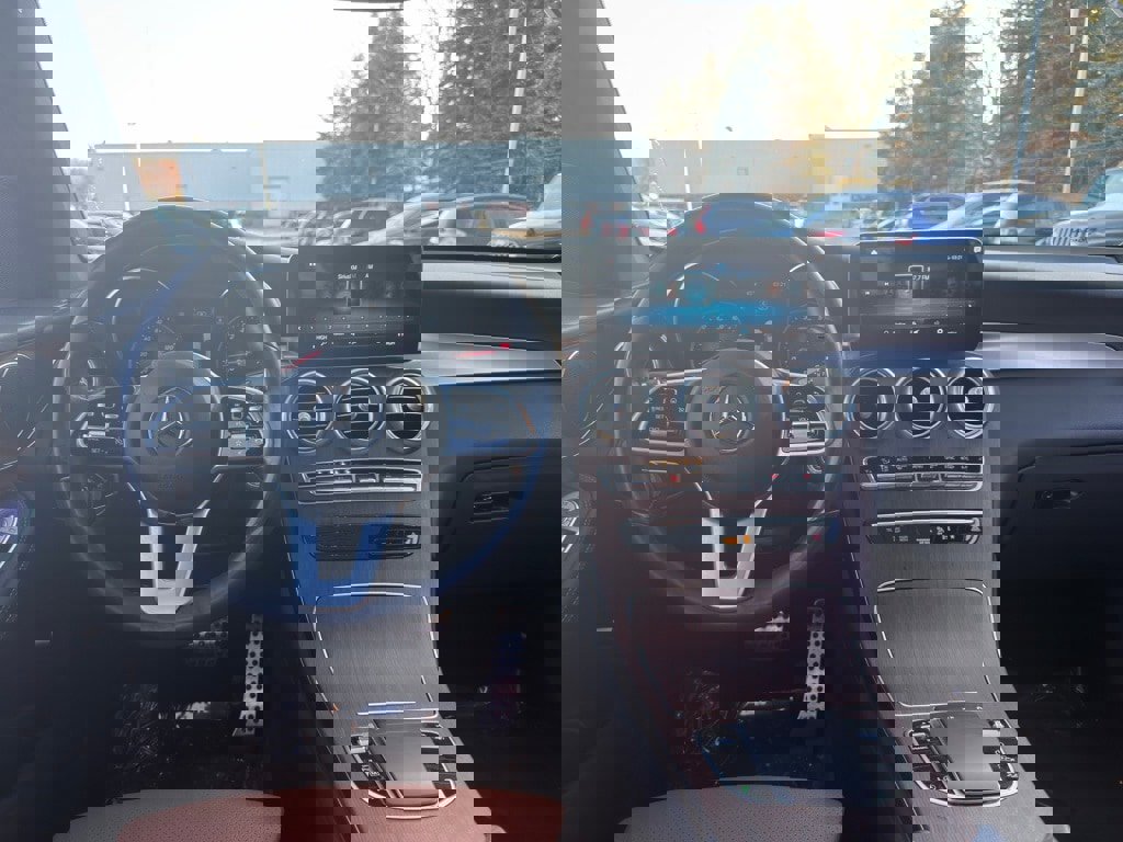 Used 2022 Mercedes-Benz GLC 300 4MATIC image 15