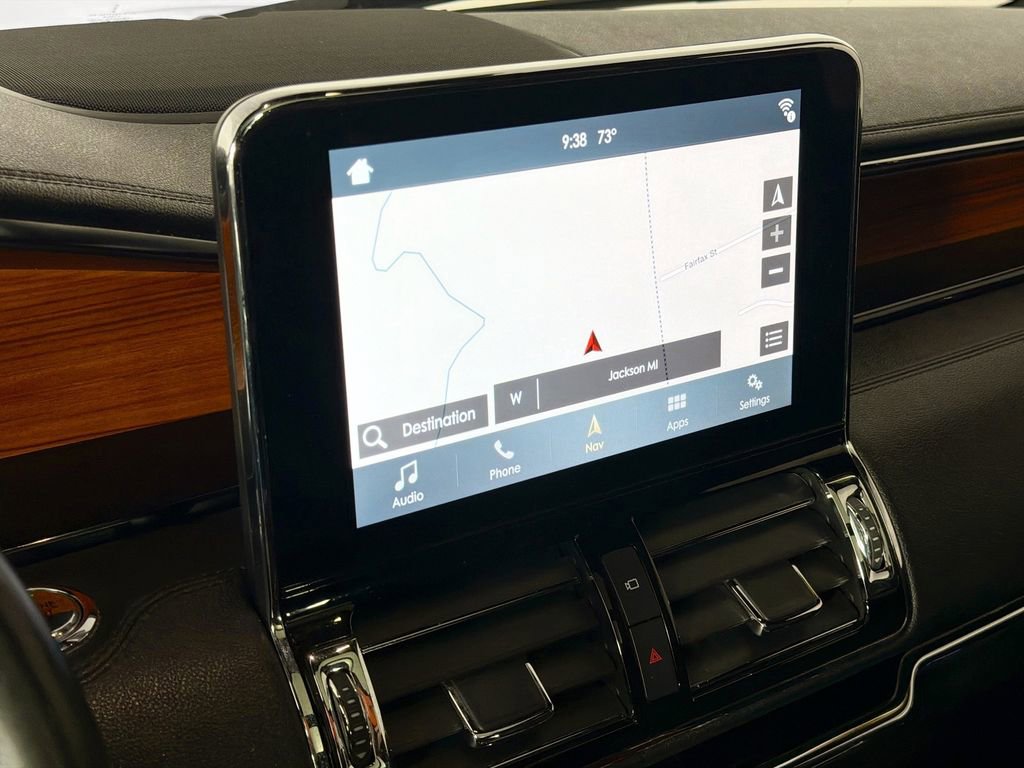 Used 2019 Lincoln Navigator Reserve image 14