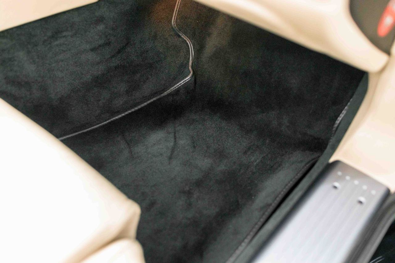 Used 2006 Aston Martin DB9 Volante RWD image 83