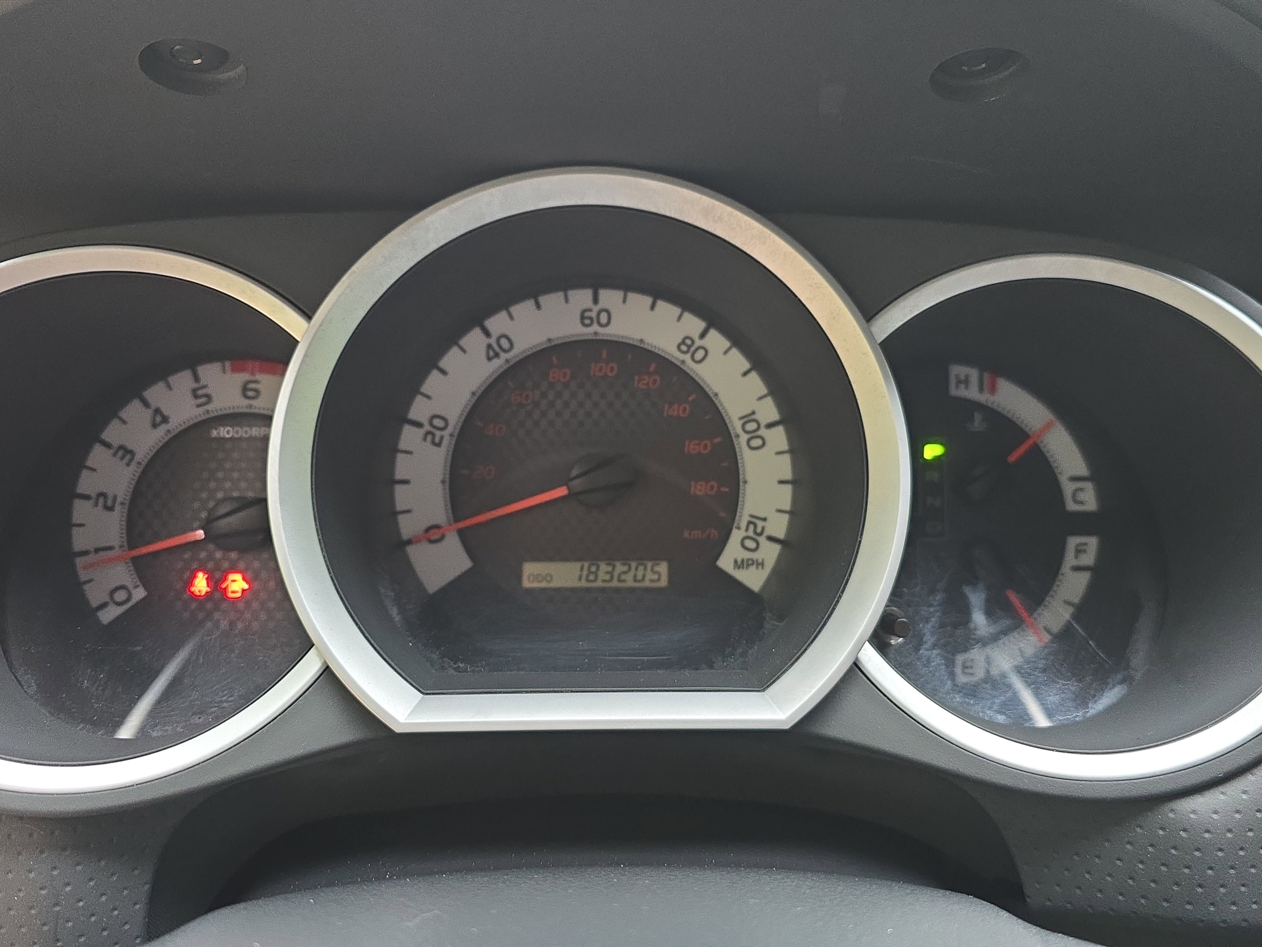 Used 2014 Toyota Tacoma PreRunner w/ Convenience Package RWD image 18