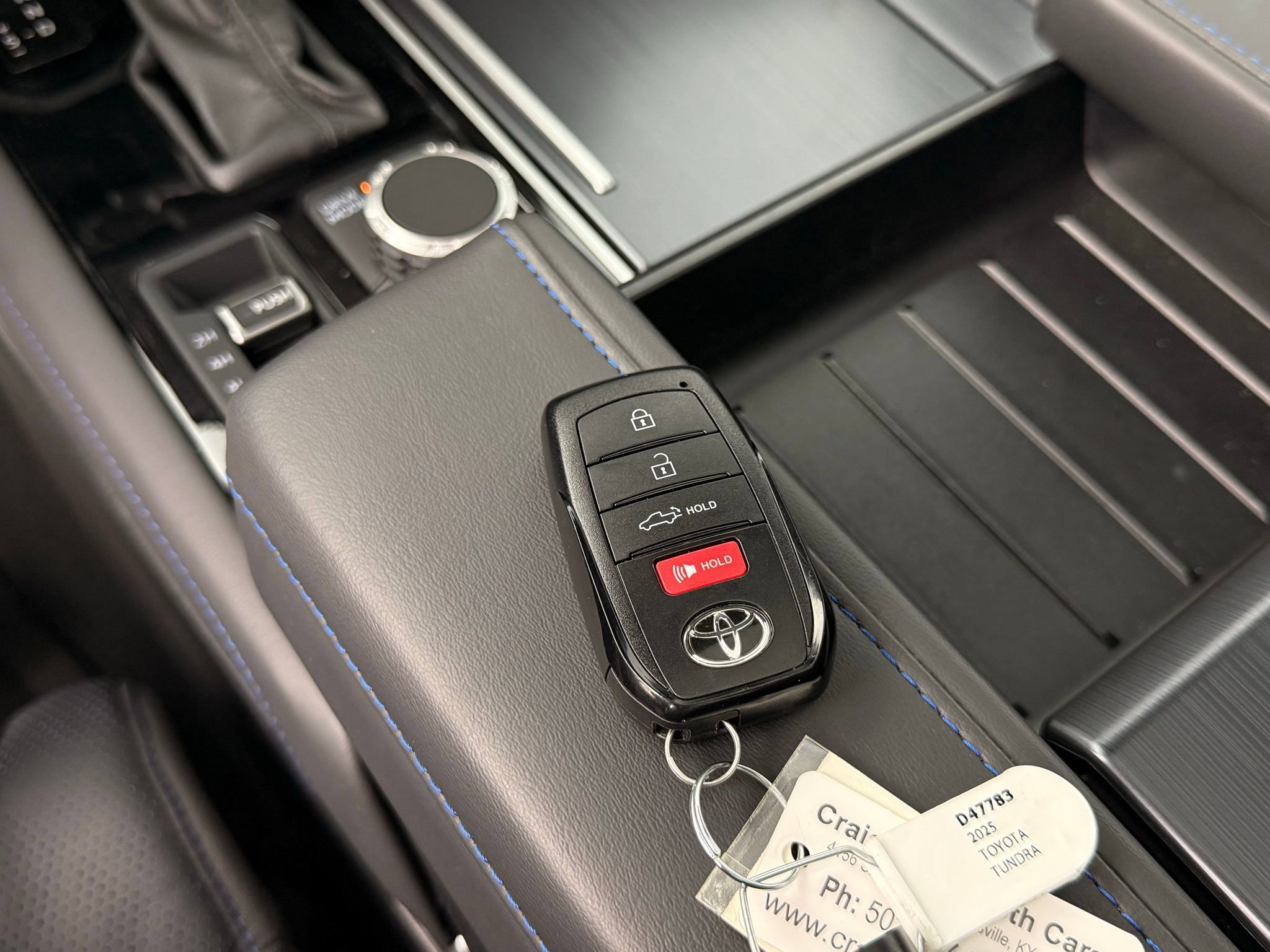 Used 2025 Toyota Tundra Platinum image 59