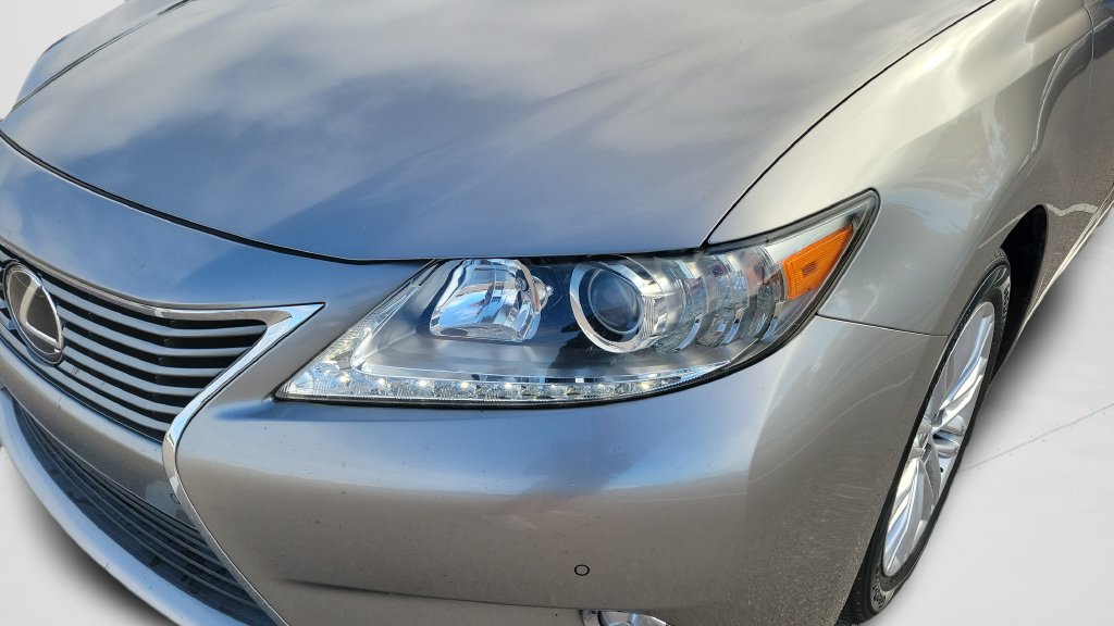 Used 2015 Lexus ES 350 w/ Luxury Package FWD image 25
