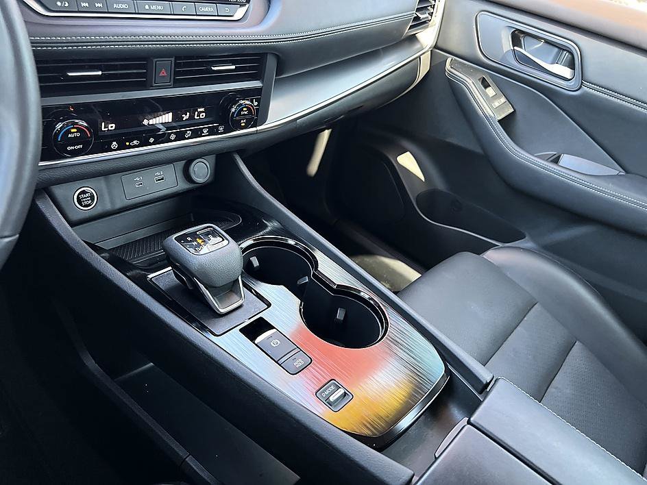 Certified 2023 Nissan Rogue SV w/ SV Premium B Package FWD image 27