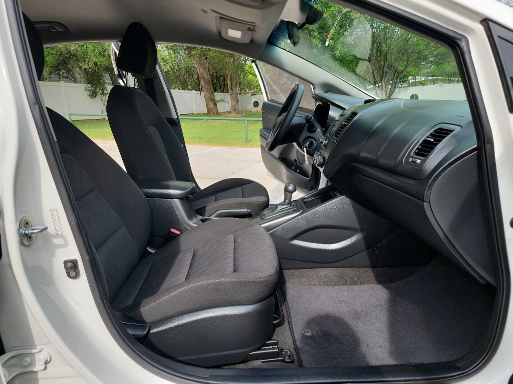 Used 2016 Kia Forte LX FWD image 30