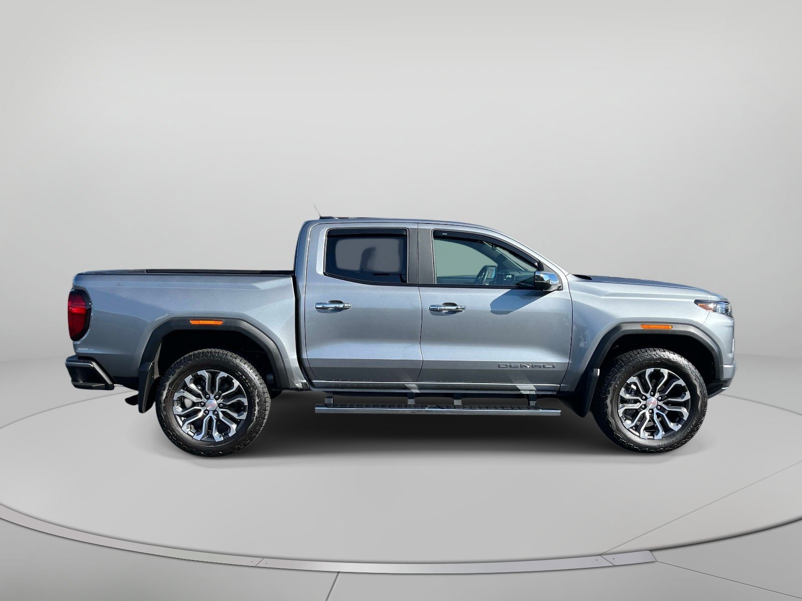 Used 2026 GMC Canyon Denali AWD/4WD image 2