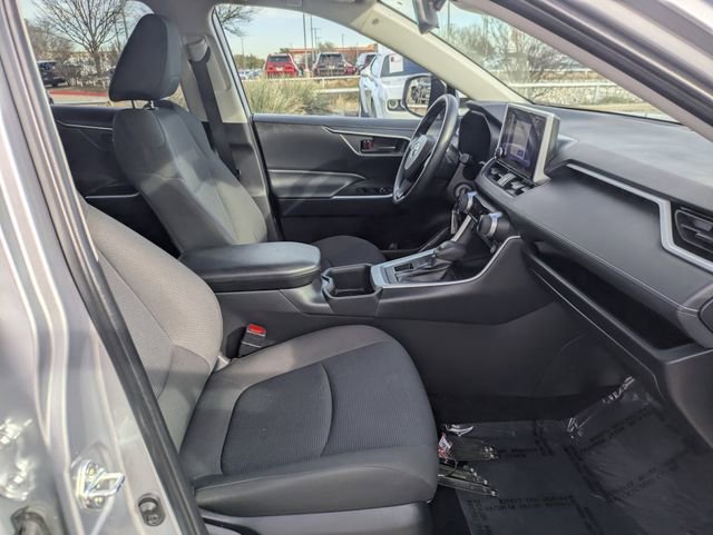 Used 2023 Toyota RAV4 LE image 29