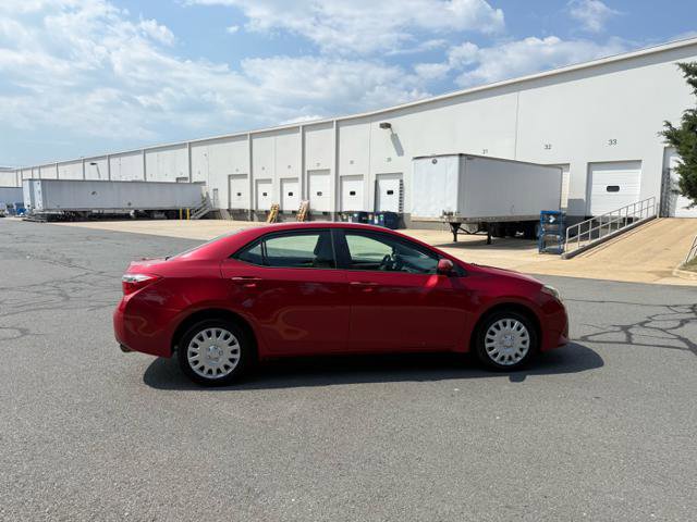 Used 2015 Toyota Corolla LE FWD image 5