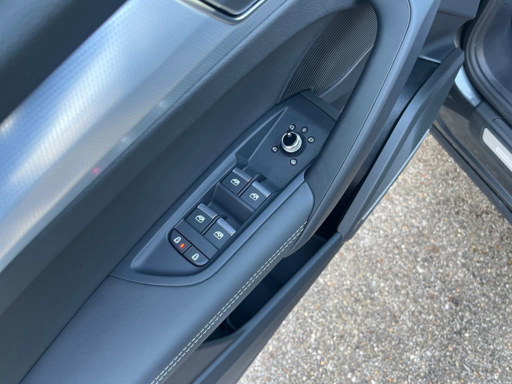 Used 2025 Audi Q5 2.0T Premium Plus image 12