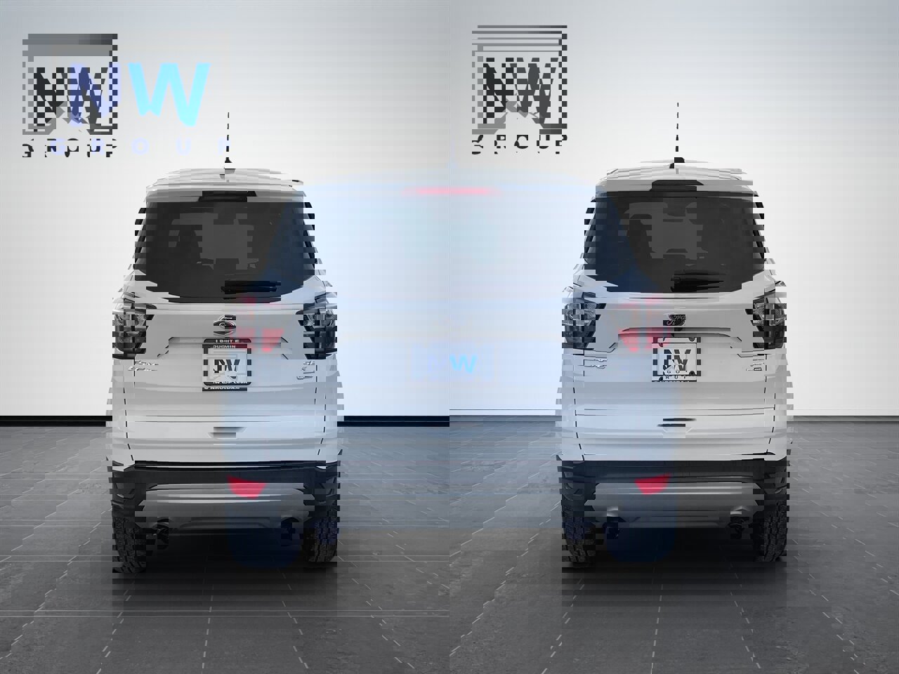 Used 2017 Ford Escape SE w/ SE Cold Weather Package image 19