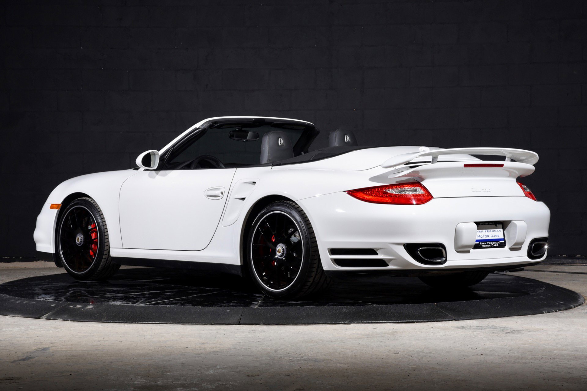 Used 2011 Porsche 911 Turbo image 3