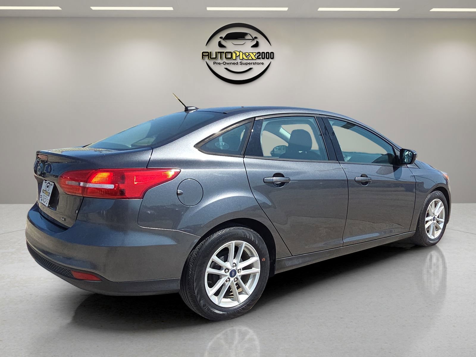 Used 2018 Ford Focus SE image 7