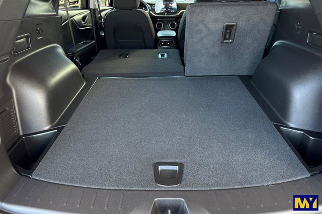 Certified 2025 Chevrolet Blazer LT w/ Convenience Package image 18