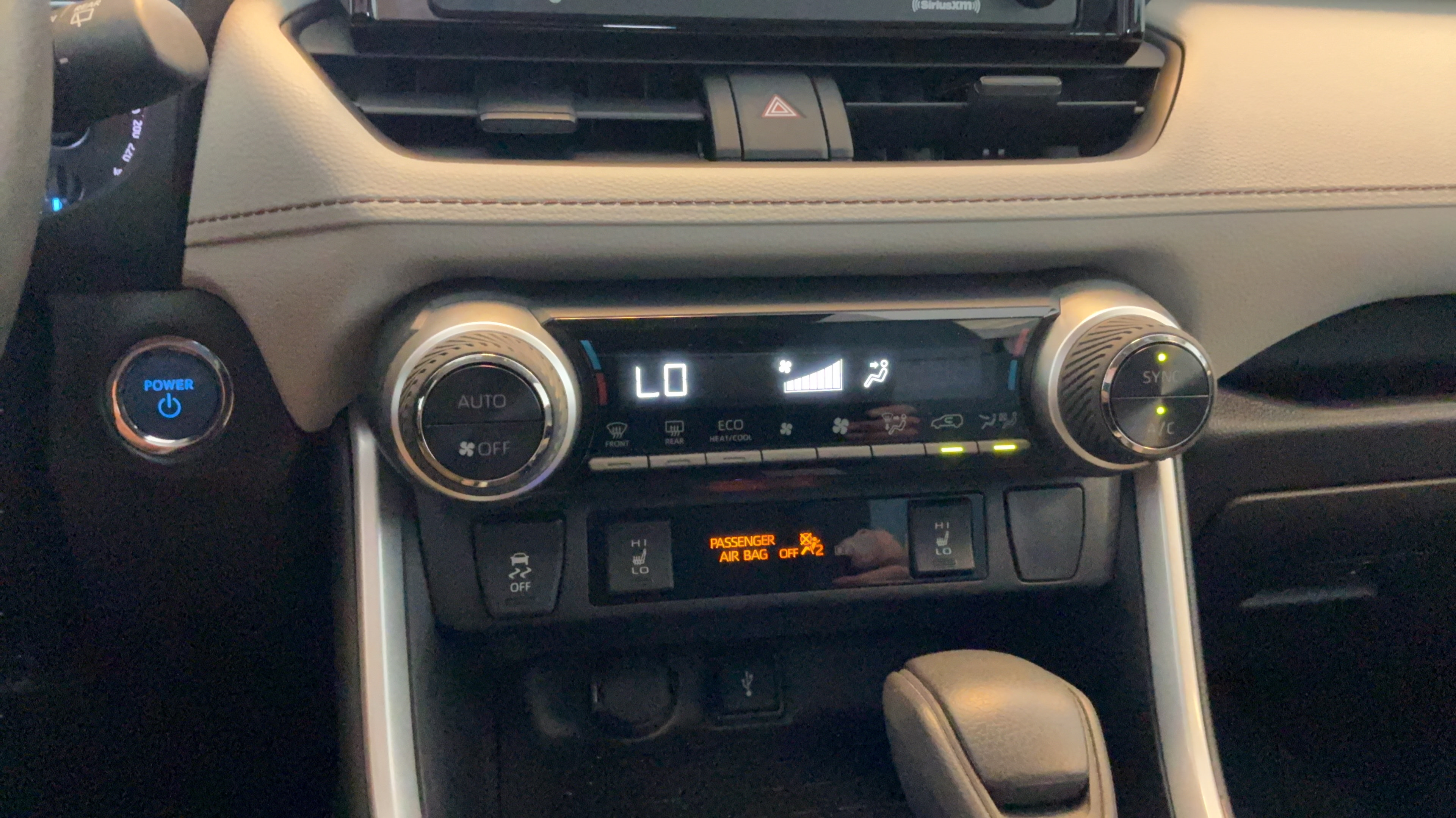 Used 2022 Toyota RAV4 XLE w/ Convenience Package AWD/4WD image 13