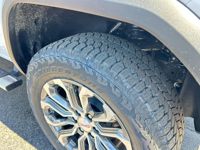 New 2026 GMC Canyon Denali AWD/4WD image 14