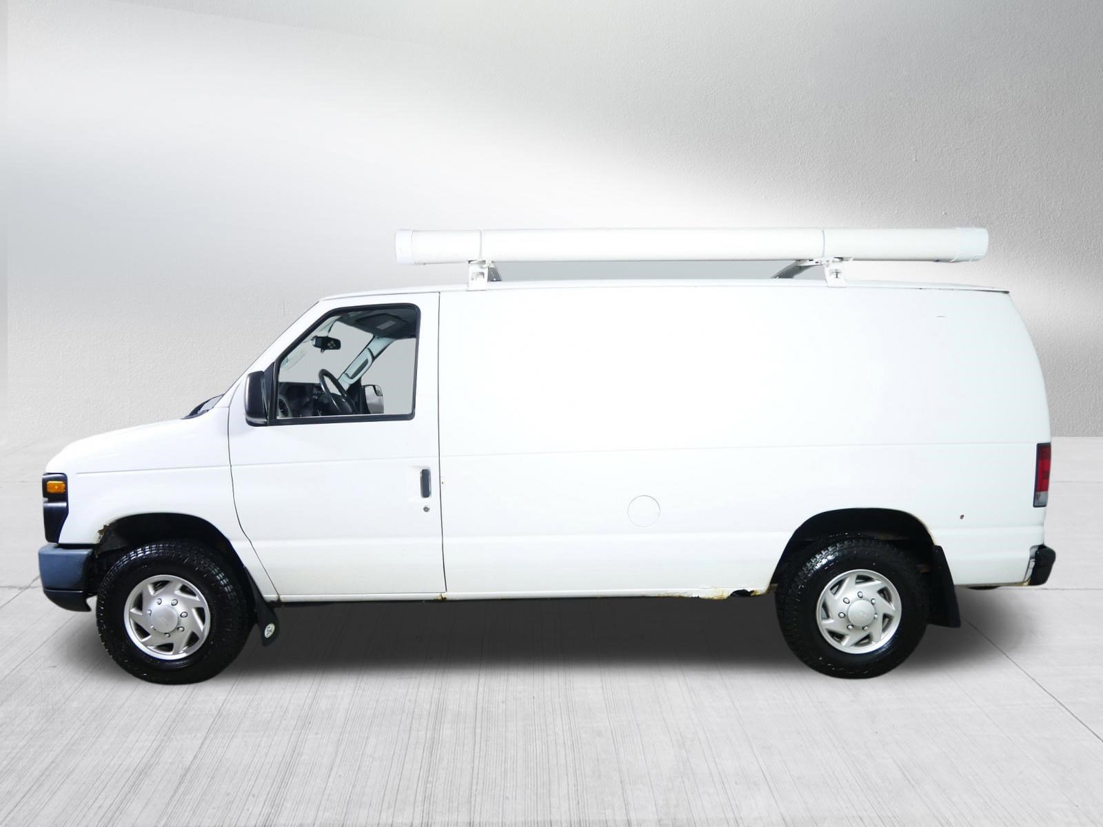 Used 2013 Ford E-350 and Econoline 350 Super Duty w/ PWR Group image 4