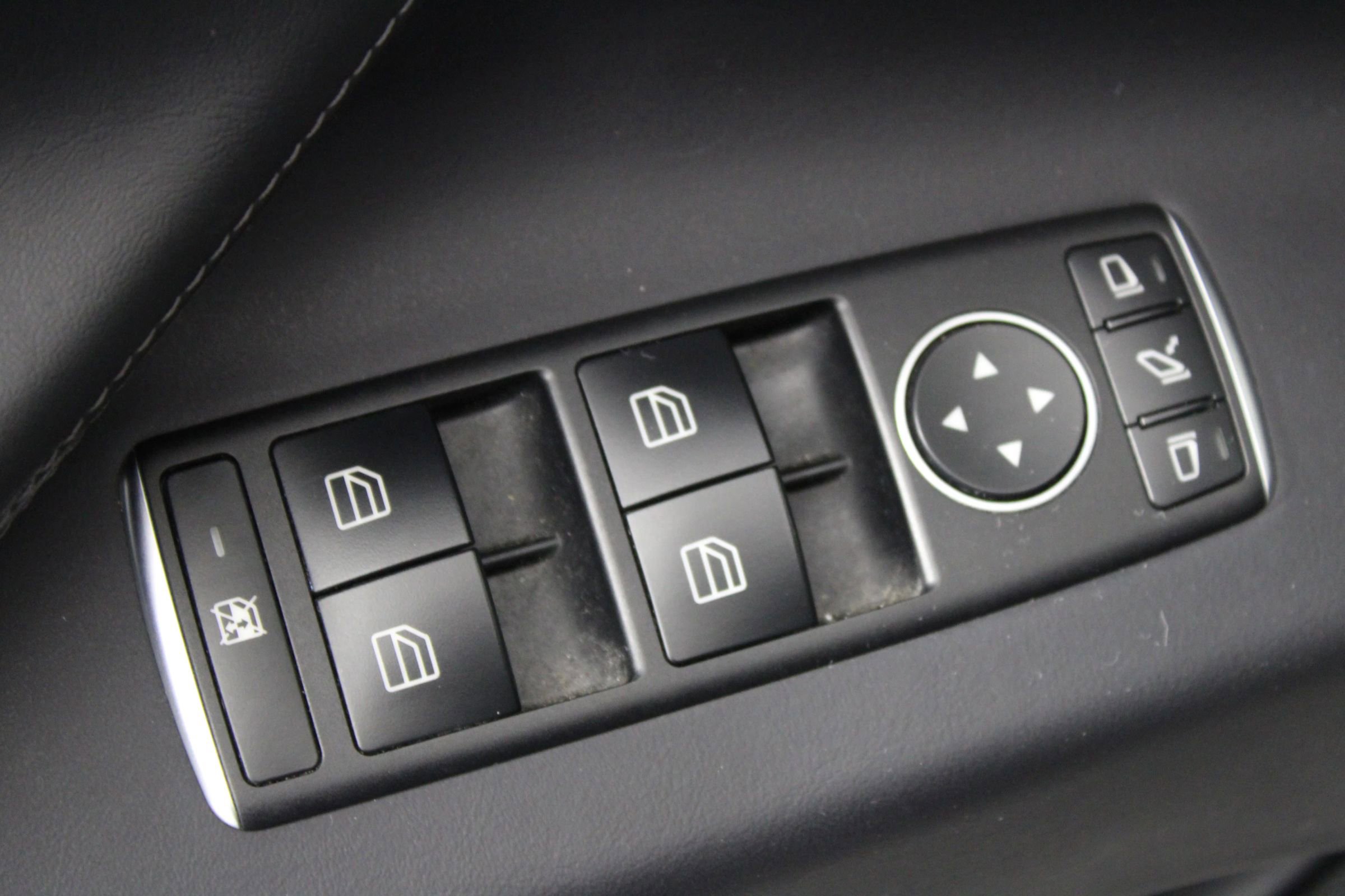 Used 2019 Tesla Model X Performance image 45